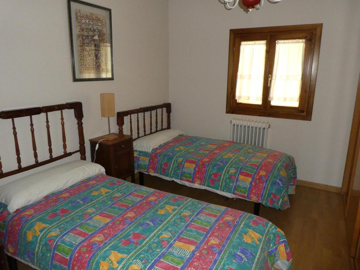 Casa Con Jardin Frente Ciudadela Villa Jaca Kültér fotó